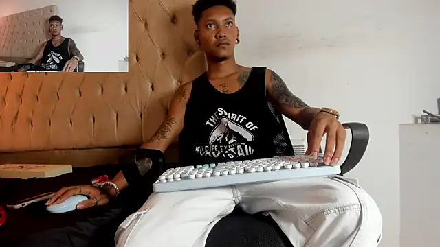 blackdirty420 online show from September 15, 9:15 pm