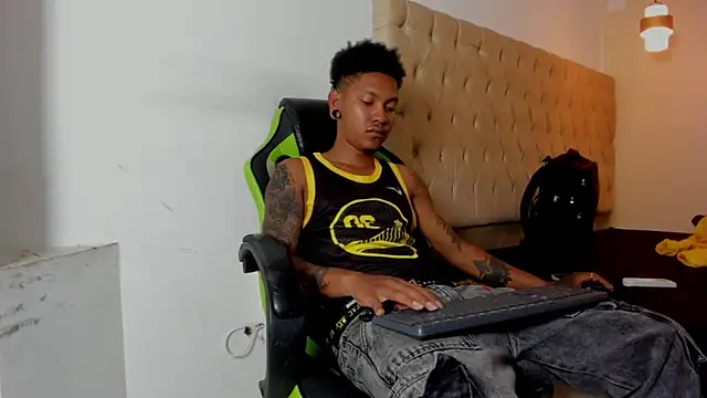 blackdirty420 online show from October 16, 7:37 pm