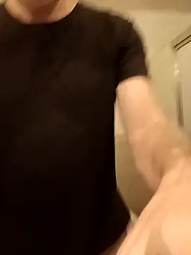 Snapshot of Sexyguycumming chatting on March 12, 11:54 pm Sexyguycumming online show from March 12, 11:54 pm