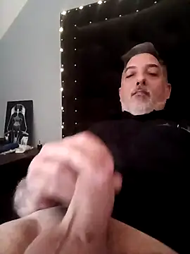 Snapshot of Sexyguycumming chatting on March 17, 1:39 pm Sexyguycumming online show from March 17, 1:39 pm