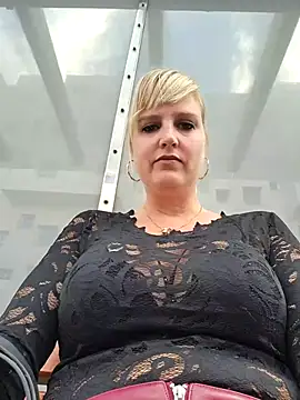 Sexybiene969 online show from September 14, 3:11 pm