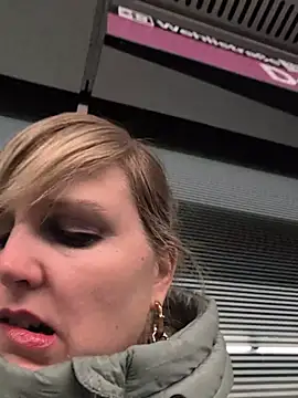 Sexybiene969 online show from November 25, 5:24 pm