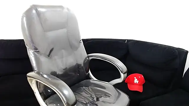 Dirty Kingg online show from February 26, 1:08 pm