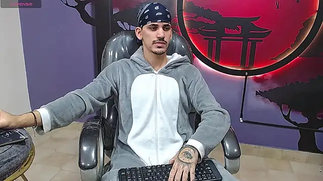 Dirty Kingg online show from October 26, 8:26 pm