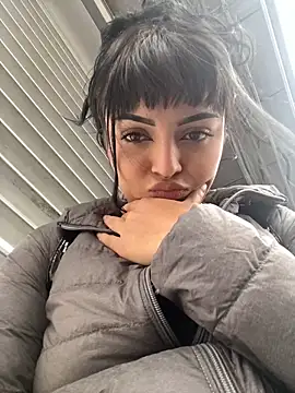 Snapshot of Dulce__Boyd chatting on February 13, 7:52 pm Dulce Boyd online show from February 13, 7:52 pm