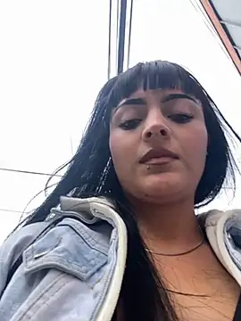 Snapshot of Dulce__Boyd chatting on February 24, 1:31 pm Dulce Boyd online show from February 24, 1:31 pm