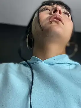 Snapshot of Dulce__Boyd chatting on March 7, 1:29 pm Dulce Boyd online show from March 7, 1:29 pm