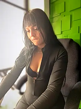 Snapshot of Dulce__Boyd chatting on October 13, 1:55 pm Dulce Boyd online show from October 13, 1:55 pm