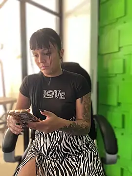 Snapshot of Dulce__Boyd chatting on November 29, 1:36 pm Dulce Boyd online show from November 29, 1:36 pm