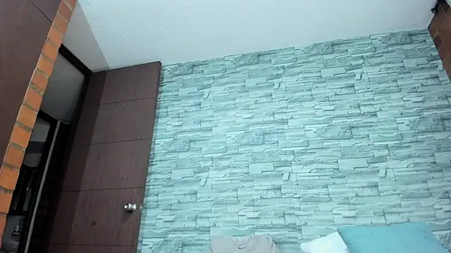 Snapshot of nicollesofia2 chatting on March 2, 7:21 am nicollesofia2 online show from March 2, 7:21 am