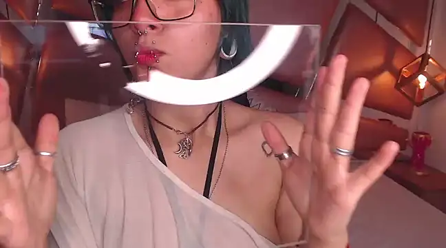 Snapshot of DarkMysterysF chatting on February 22, 10:09 pm DarkMysterysF online show from February 22, 10:09 pm