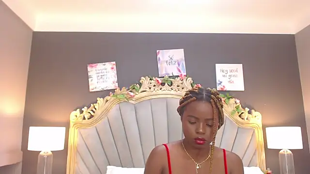 LindaBird online show from February 13, 8:55 pm