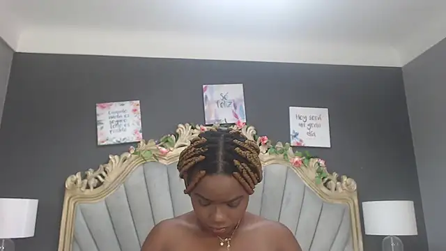 LindaBird online show from March 7, 5:49 pm