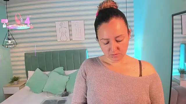 abby apple online show from November 8, 1:11 pm