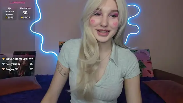 EvelinaLuu online show from February 28, 7:37 am