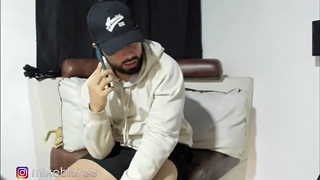 mikeblaree online show from November 5, 3:34 pm