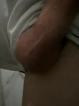 Snapshot of obranquinho21cm chatting on February 25, 12:25 am obranquinho21cm online show from February 25, 12:25 am