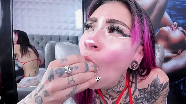 Snapshot of miss___angel chatting on October 9, 6:06 pm miss angel online show from October 9, 6:06 pm