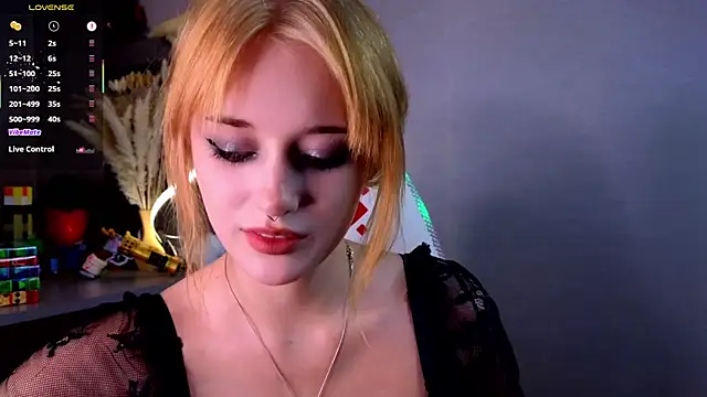 Hisoka akerley online show from September 9, 4:39 pm