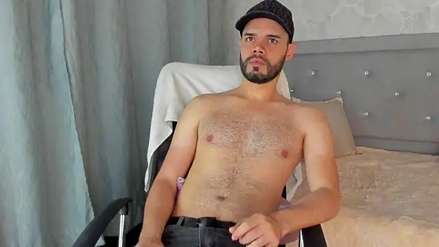 Luke Diaz7 online show from March 11, 1:26 am