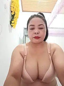 Baby-bigtits2024 online show from February 22, 2:08 pm