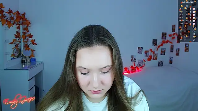 EmilyxxGraces online show from September 29, 11:53 pm