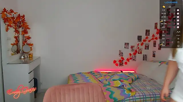 EmilyxxGraces online show from November 19, 12:21 am