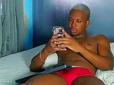 Snapshot of JackBlackone chatting on September 30, 6:35 pm JackBlackone online show from September 30, 6:35 pm