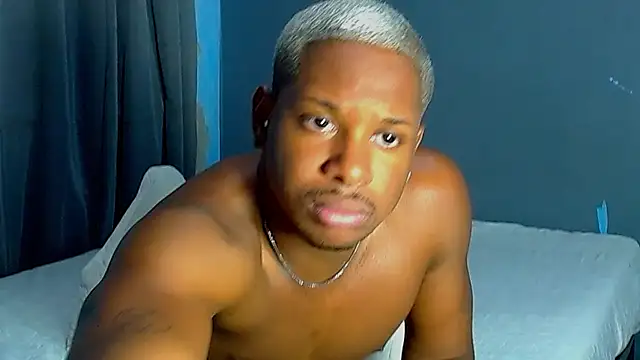 Snapshot of JackBlackone chatting on October 16, 1:50 am JackBlackone online show from October 16, 1:50 am