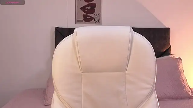 sara sharma  online show from September 25, 2:21 pm