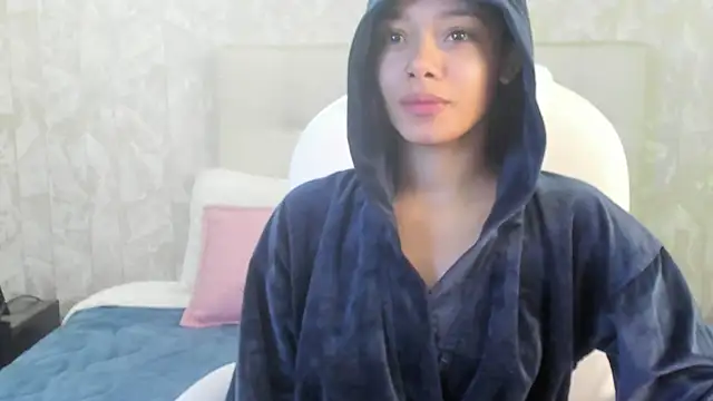 sara sharma  online show from October 22, 4:40 pm