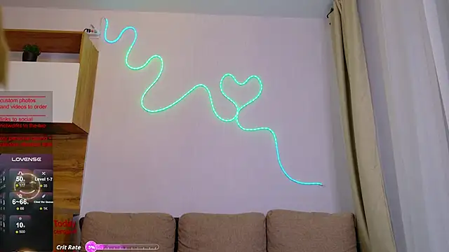 Snapshot of b4by_Emilia chatting on November 20, 1:11 pm b4by Emilia online show from November 20, 1:11 pm