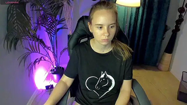 Lika 0ne online show from October 5, 10:02 am