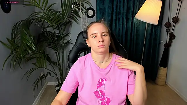 Lika 0ne online show from October 13, 12:16 pm