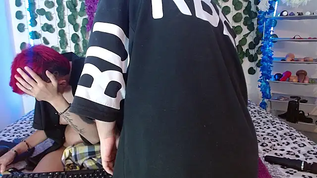 duo peludoo online show from March 15, 11:06 pm