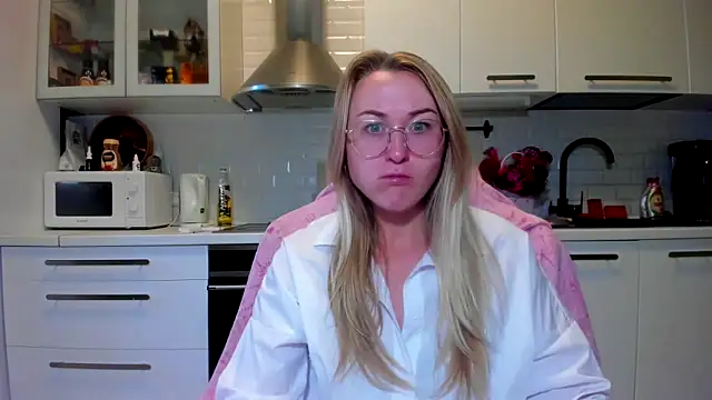 your Goddess Eva online show from October 2, 5:58 am