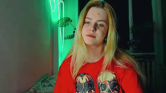 Alexa Pirs online show from March 6, 10:04 pm