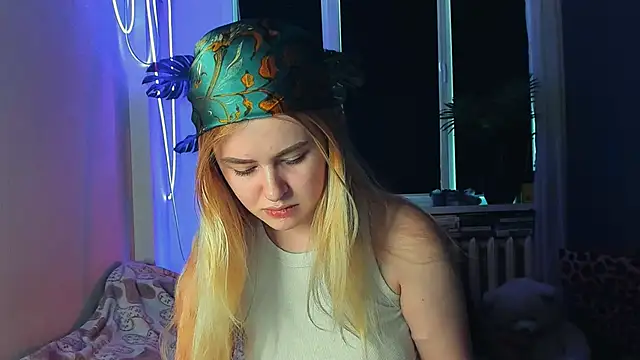 Alexa Pirs online show from March 20, 9:04 am