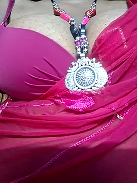 Snapshot of SX-JUHI chatting on October 19, 11:49 pm SX-JUHI online show from October 19, 11:49 pm