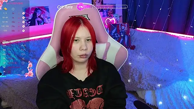 Snapshot of Little_kitsune1707 chatting on March 5, 8:10 pm Little kitsune1707 online show from March 5, 8:10 pm