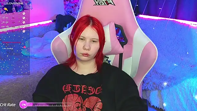 Snapshot of Little_kitsune1707 chatting on March 7, 9:06 pm Little kitsune1707 online show from March 7, 9:06 pm