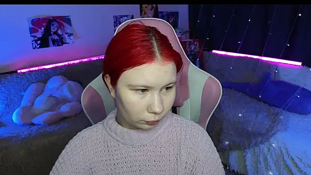 Snapshot of Little_kitsune1707 chatting on March 13, 12:37 am Little kitsune1707 online show from March 13, 12:37 am