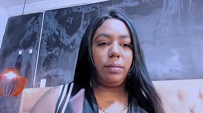 emma purple  online show from March 4, 6:29 pm