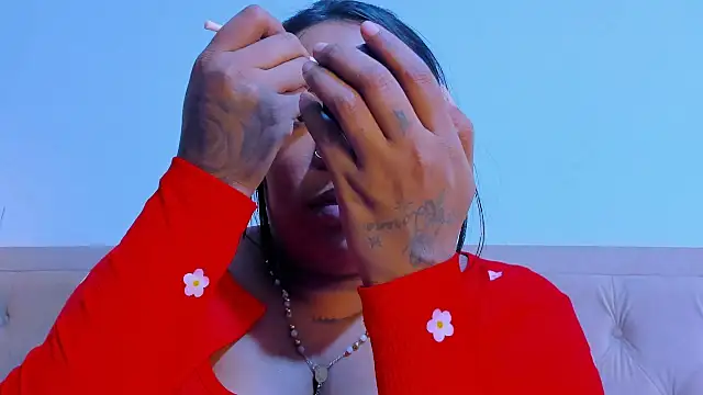 emma purple  online show from March 17, 6:32 pm