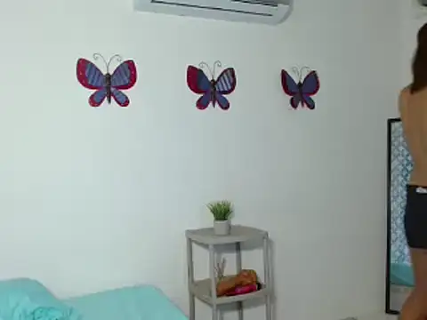 Emilybateee online show from March 12, 12:53 am