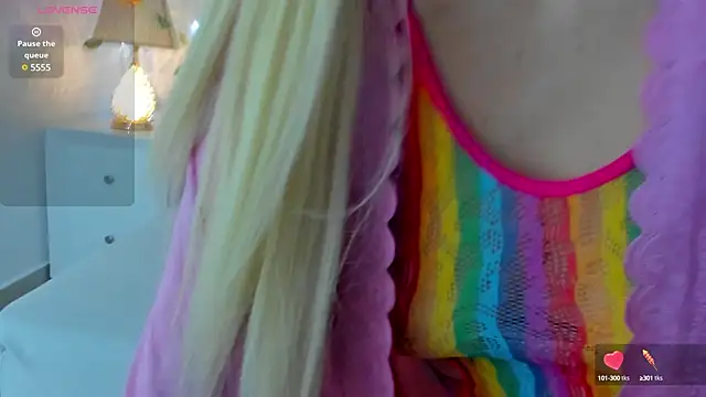 CandieGilson   online show from March 10, 6:34 pm