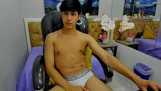 Estiv18  online show from September 18, 3:19 am