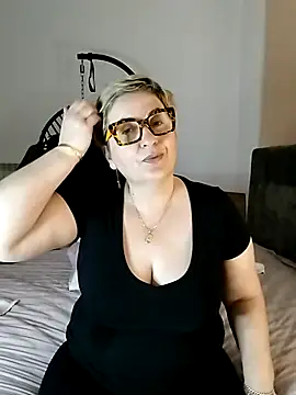 Pumabionda online show from March 22, 12:35 pm