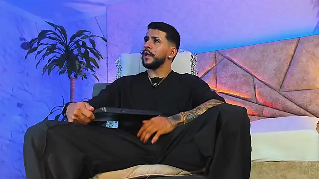 DickGriffith  online show from October 5, 11:52 am