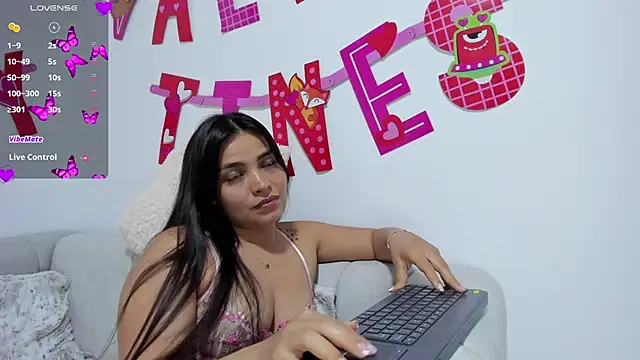 sarita bigbooty  online show from February 16, 1:14 am